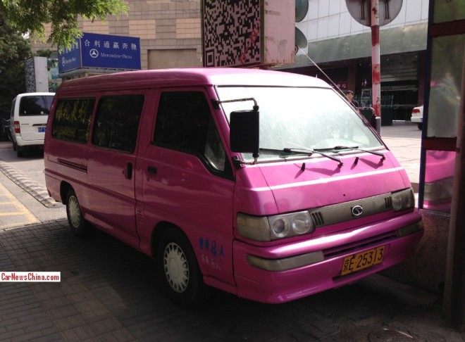 soueast-minivan-china-3
