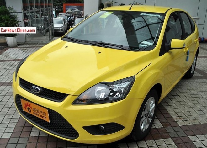 ford-focus-blue-china-4