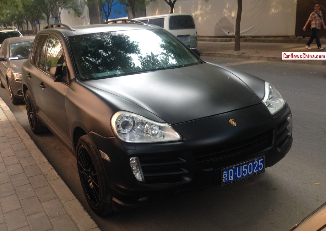 groef snor steno Porsche Cayenne is matte black in China