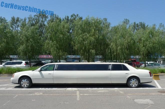 cadillac-limo-china-2