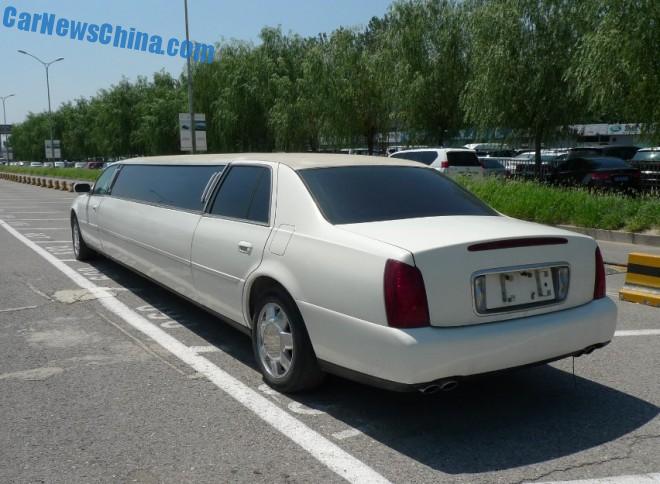 cadillac-limo-china-3