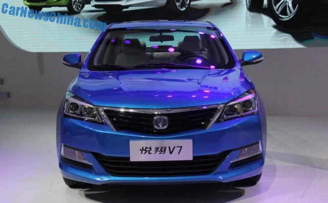 changan-yuexiang-v7-china-4