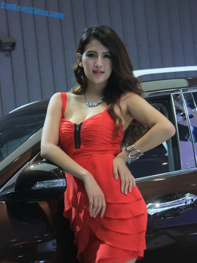 china-car-girls-chengdu-5-guangzhou