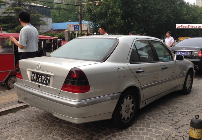 mercedes-w202-china-01a