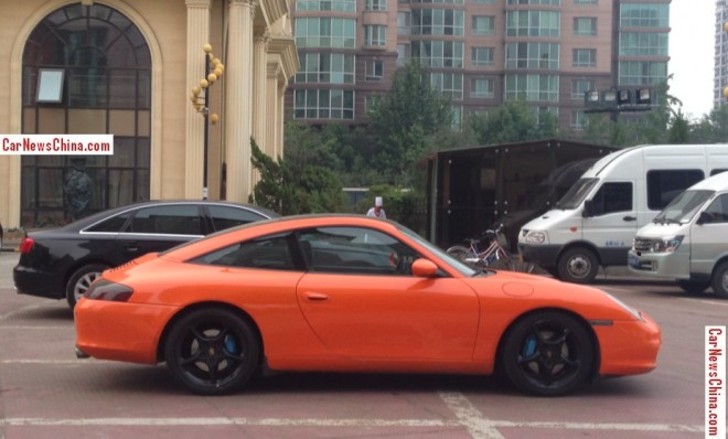 porsche-911-orange-china-2