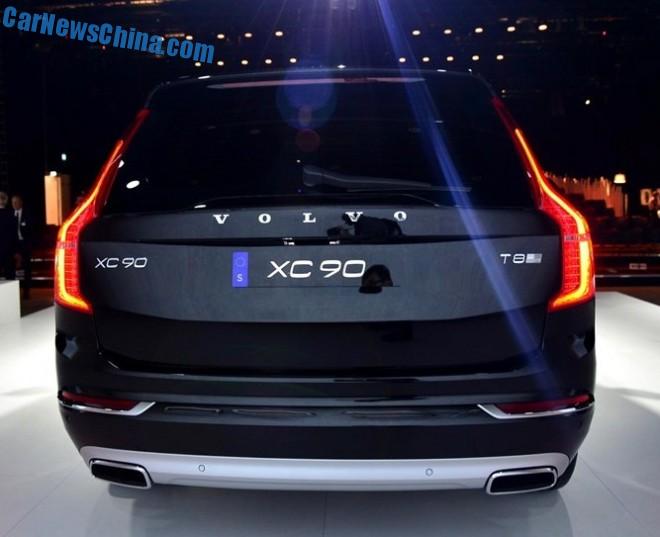 volvo-xc90-unveiled-4