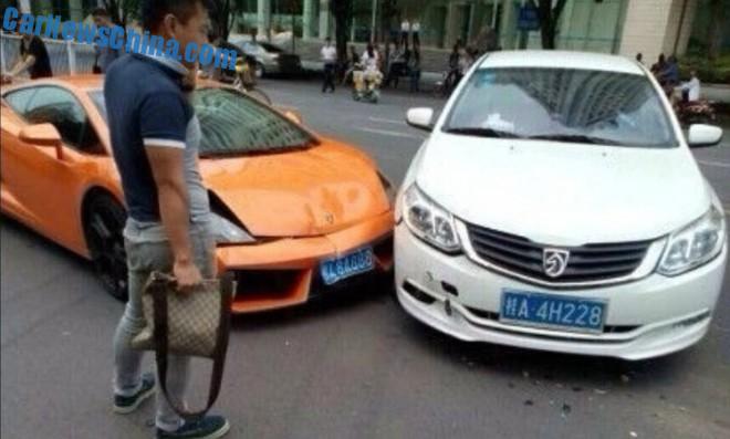 crash-lambo-baojun-china-2