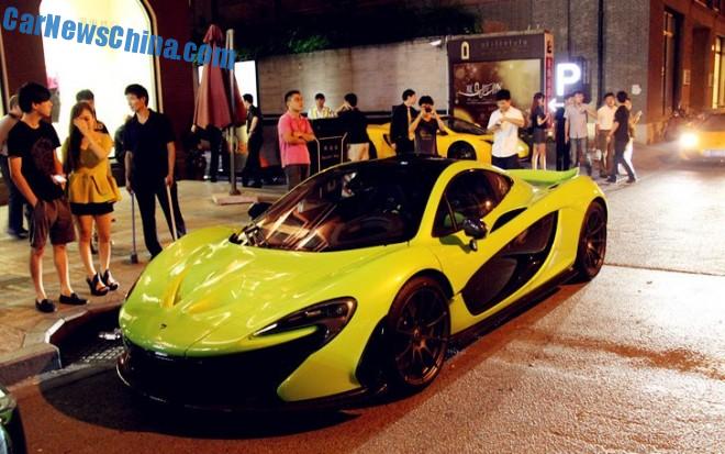 McLaren P1 is lime green in China