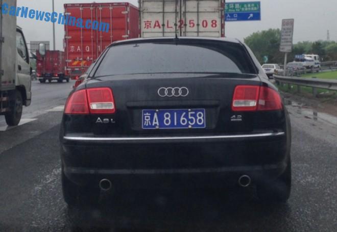 audi-a8-lcense-1