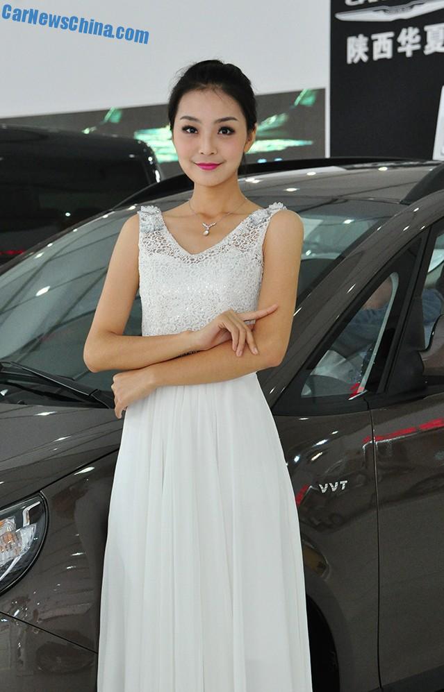 china-car-girls-xian-8