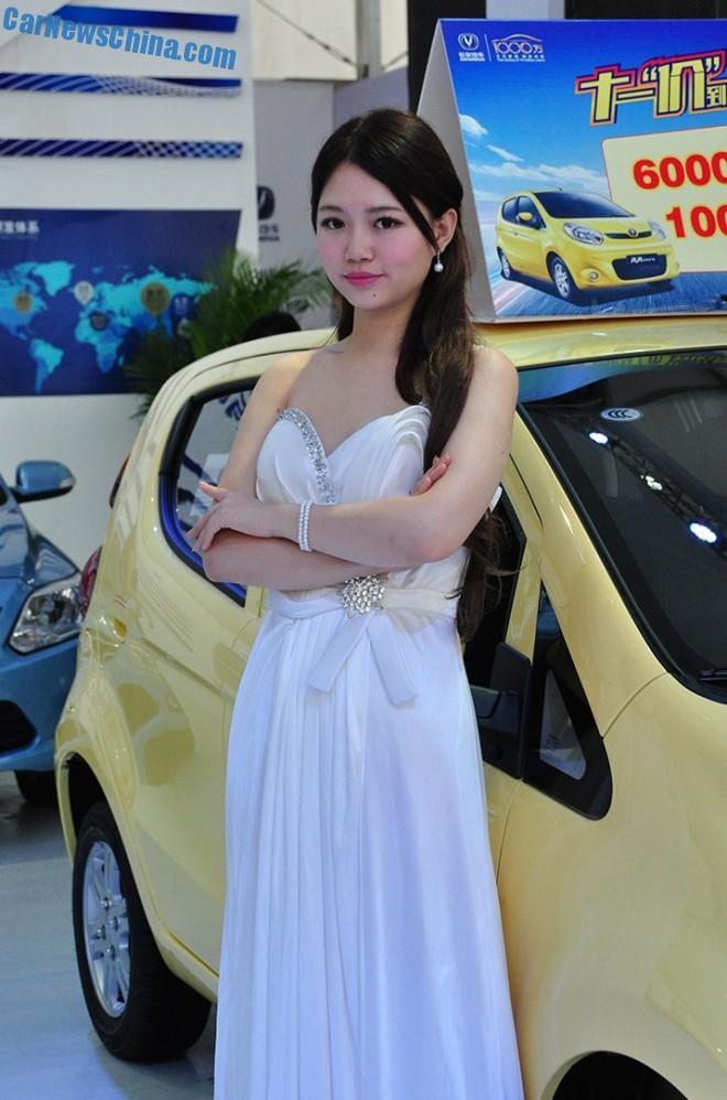 china-car-girls-xian-9a