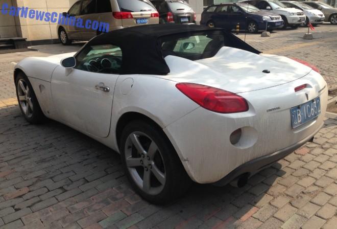 pontiac-solstice-china-3