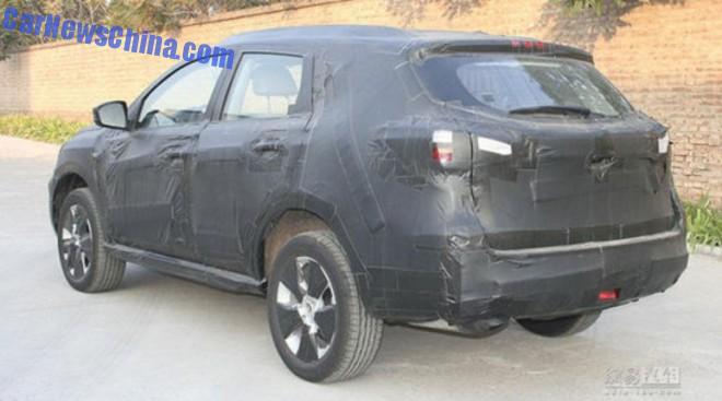 venucia-suv-china-testing-3