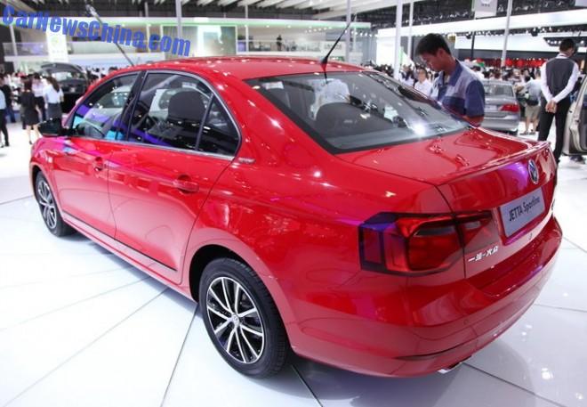 volkswagen-jetta-sportline-3