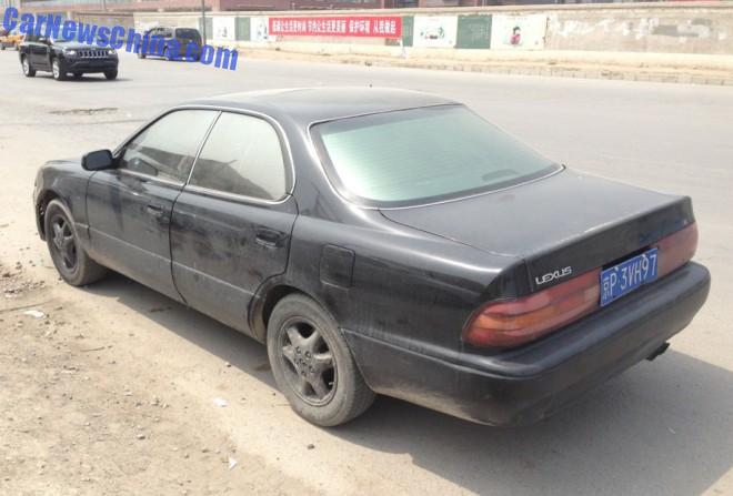 lexus-es300-china-spot-2