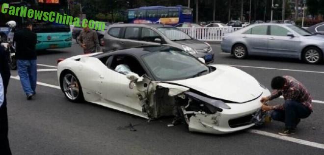 ferrari-458-crash-china-3