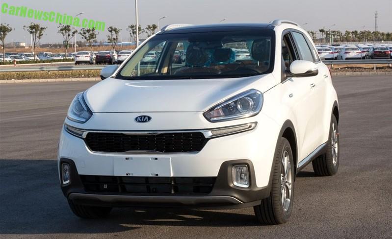 Kia KX3 SUV is Naked from all Sides in China 