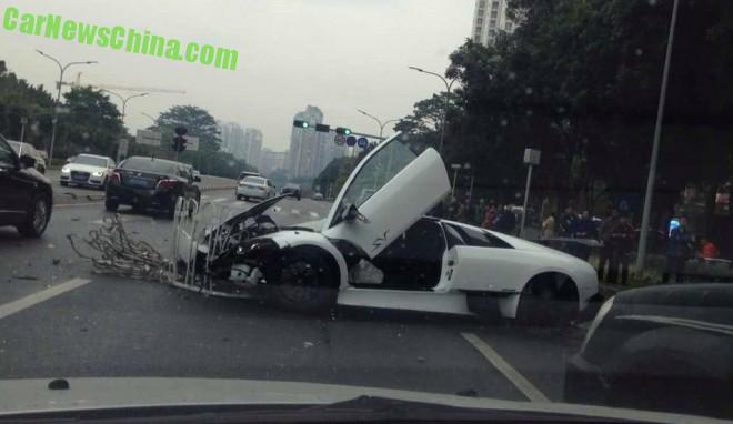 lamborghini-crash-china-1-5a