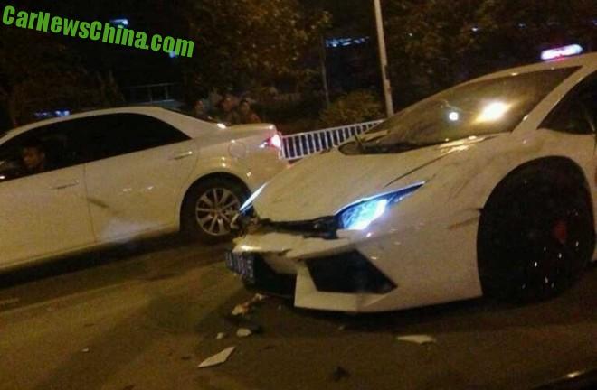 lamborghini-crash-china-1-9f