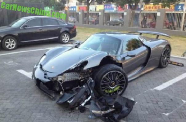 porsche-918-crash-china-8