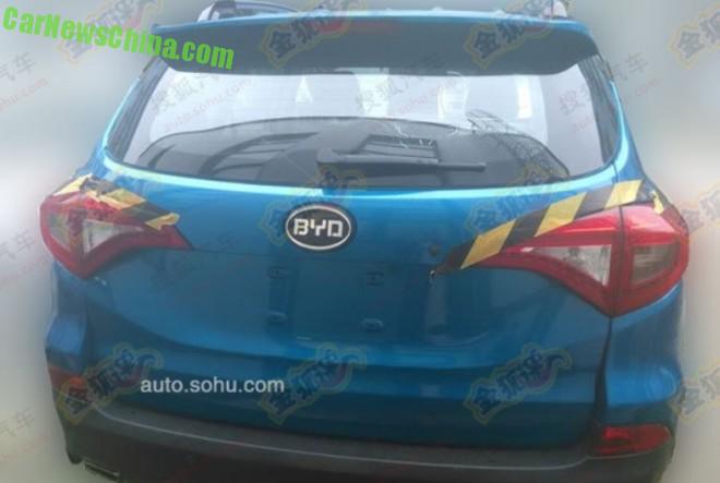 byd-s3-china-suv-4