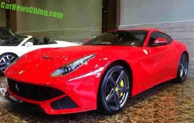 ferrari-f12-crash-china-1-tree-3