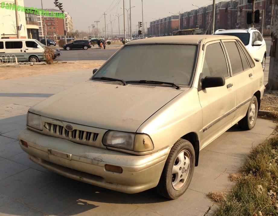 Spotted in China: a dusty Kia Pride sedan - CarNewsChina.com