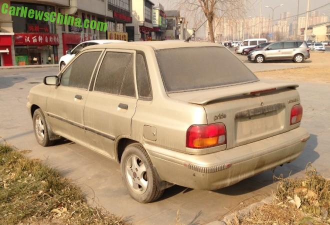 kia-pride-sedan-china-1-3