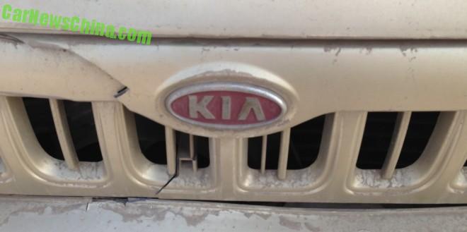 kia-pride-sedan-china-1-6