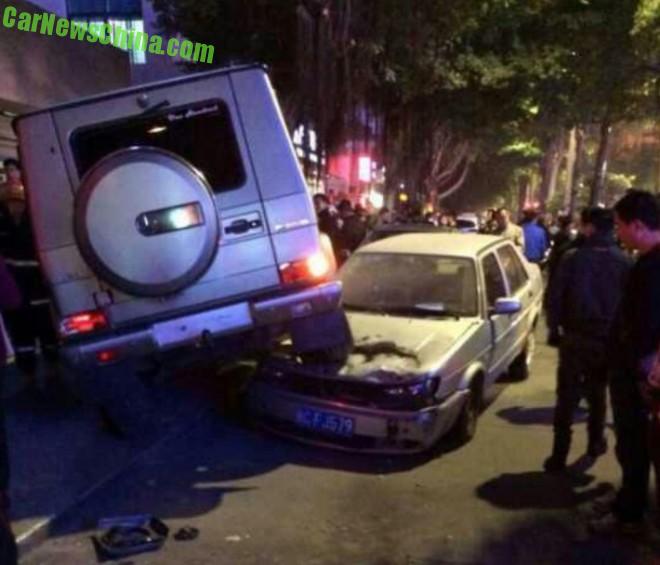 mercedes-g-crash-china-6