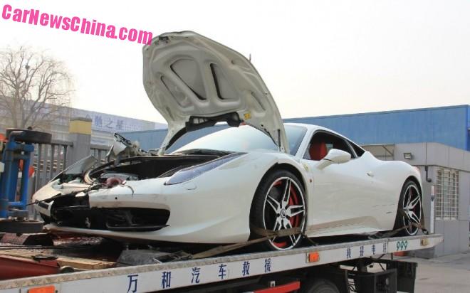 ferrari-458-china-crash-white-3