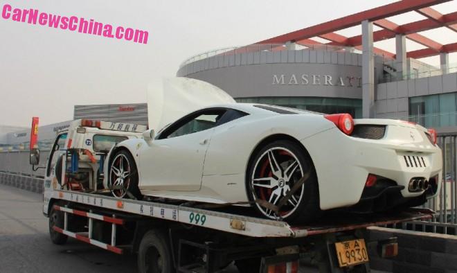 ferrari-458-china-crash-white-4