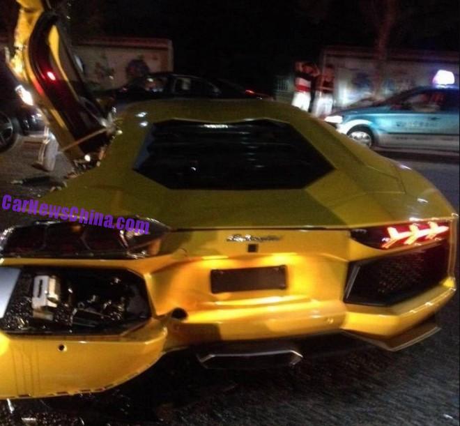 lamborghini-aventador-crash-china-5