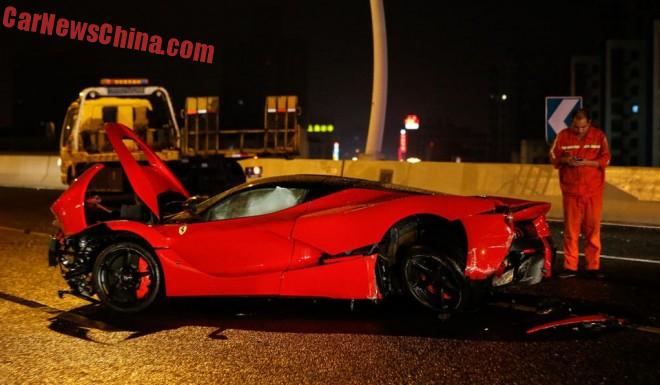 ferrari-laferrari-crash-china-2-001c