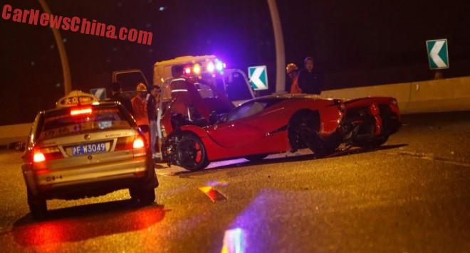 ferrari-laferrari-crash-china-2-01