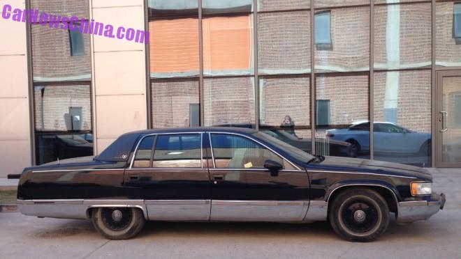 cadillac-brougham-black-china-2