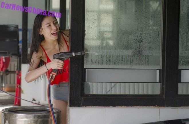 car-wash-girls-china-2