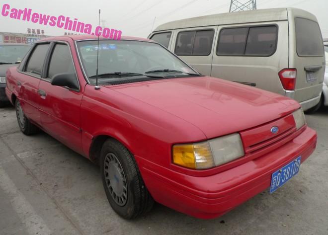 ford-tempo-red-china-6