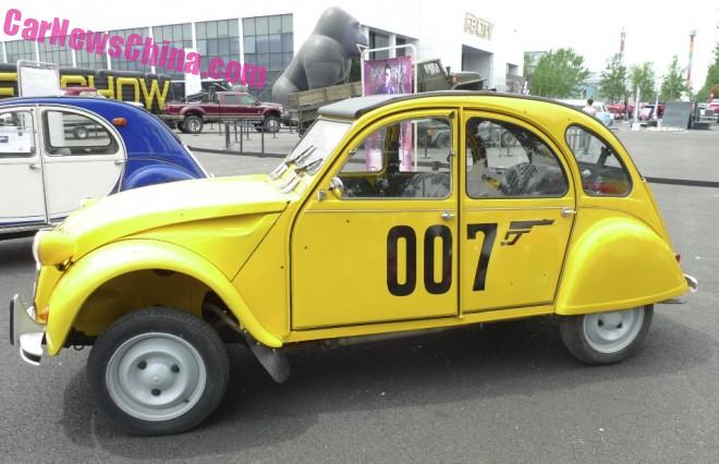 citroen-2cv-beijing-5