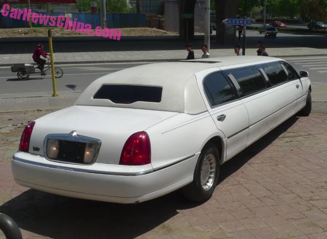 lincoln-limo-china-6