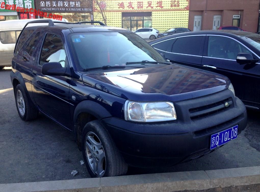 Spotted In China First Generation Land Rover Freelander 3 Door Times Two