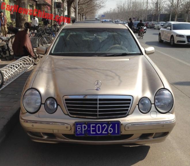 benz-e-gold-china-6