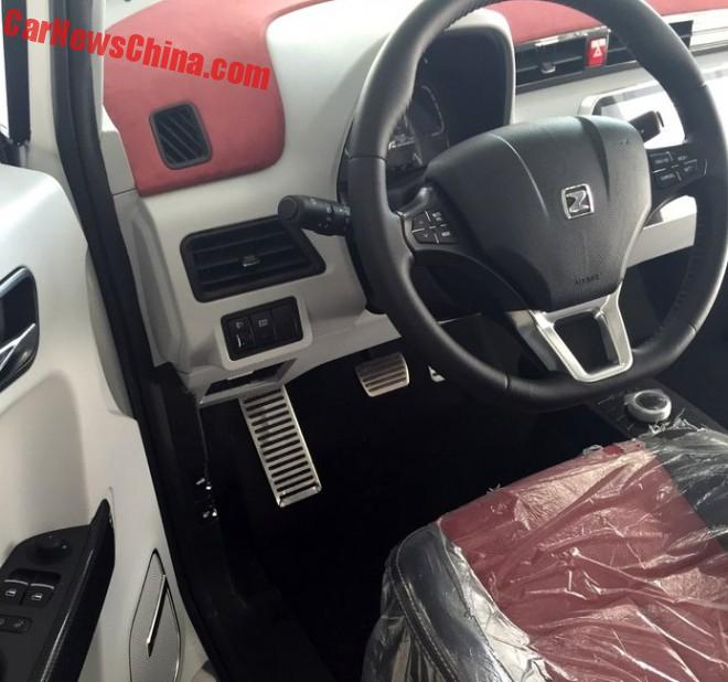 zotye-e200-naked-4a