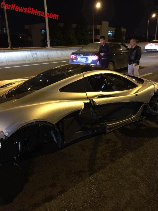 mclaren-p1-crash-china-2