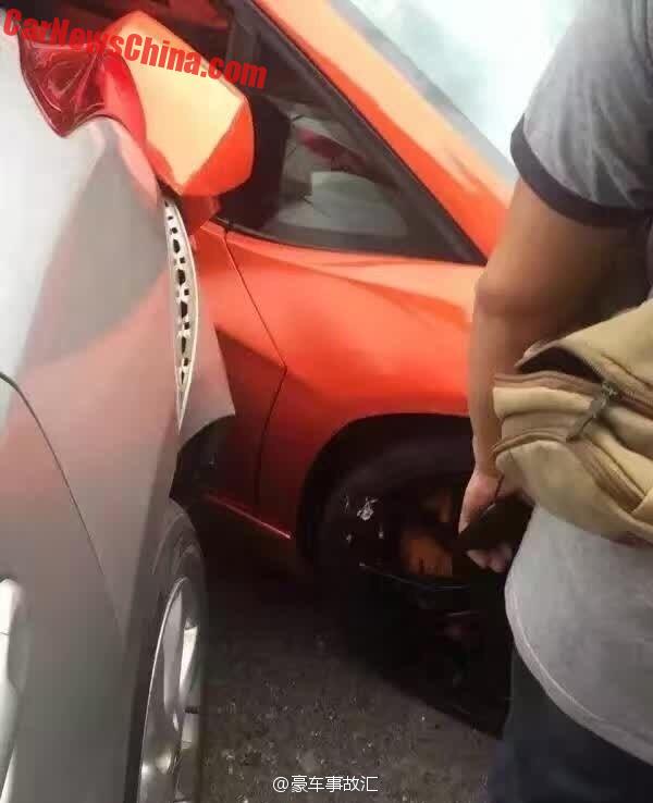 lamborghini-crash-china-3a