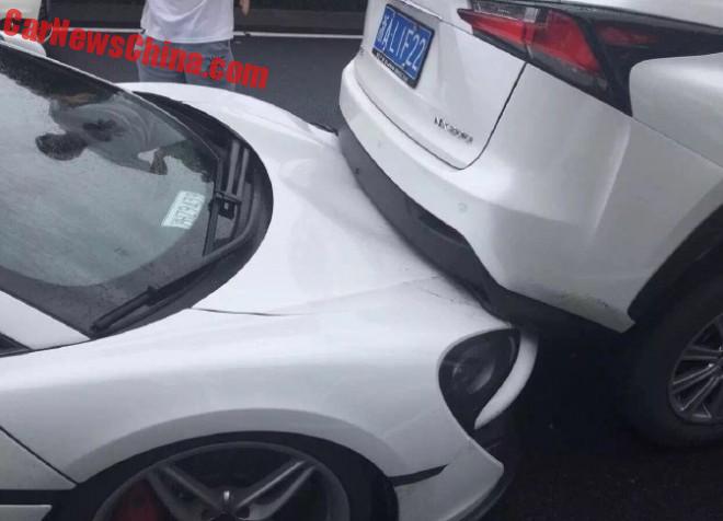 mclaren-570s-crash-china-2