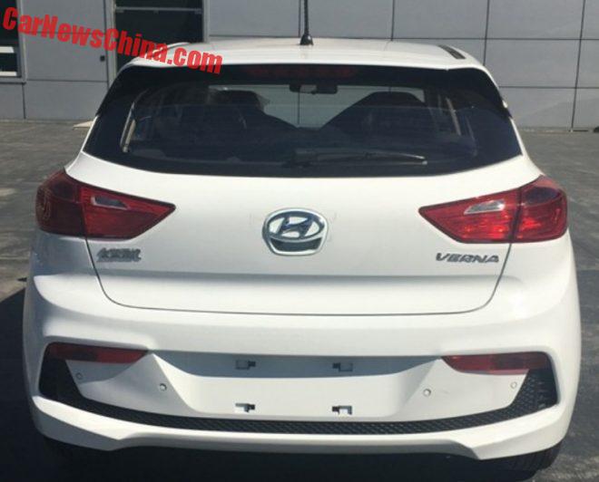 hyundai verna hatch-3