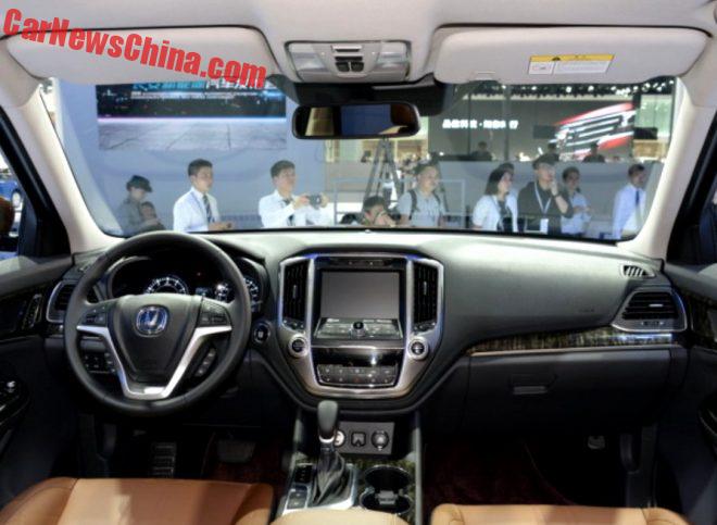 changan-cs95-4