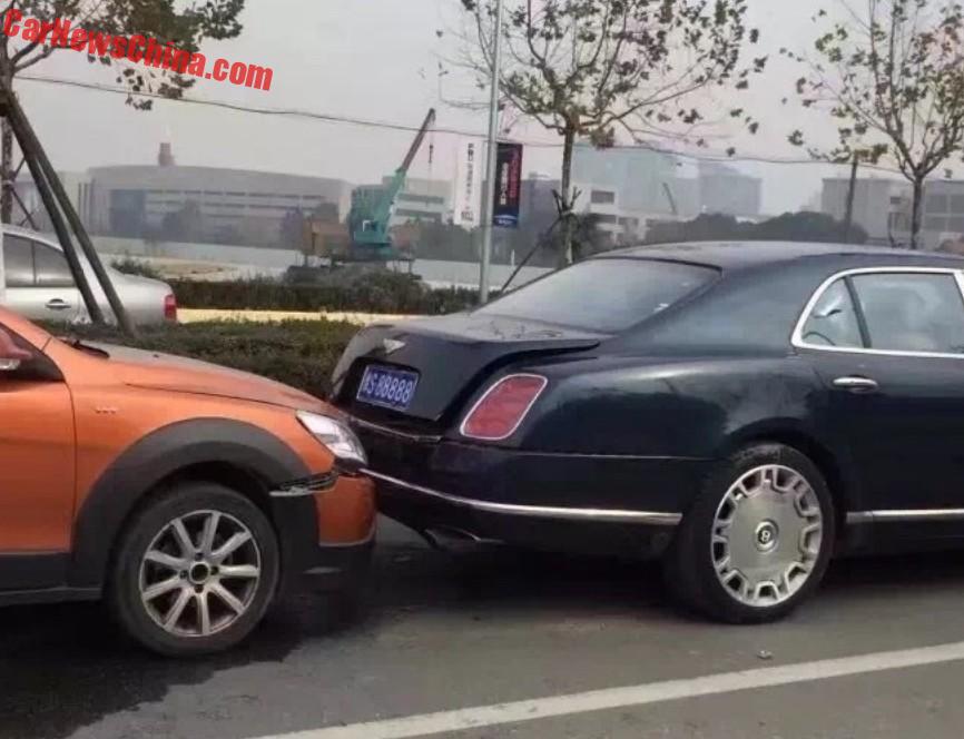 Lucky Bentley Mulsanne Rear-ended In China
