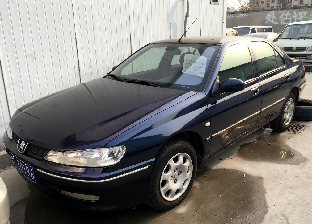 Spotted In China: Peugeot 406 Sedan In Blue